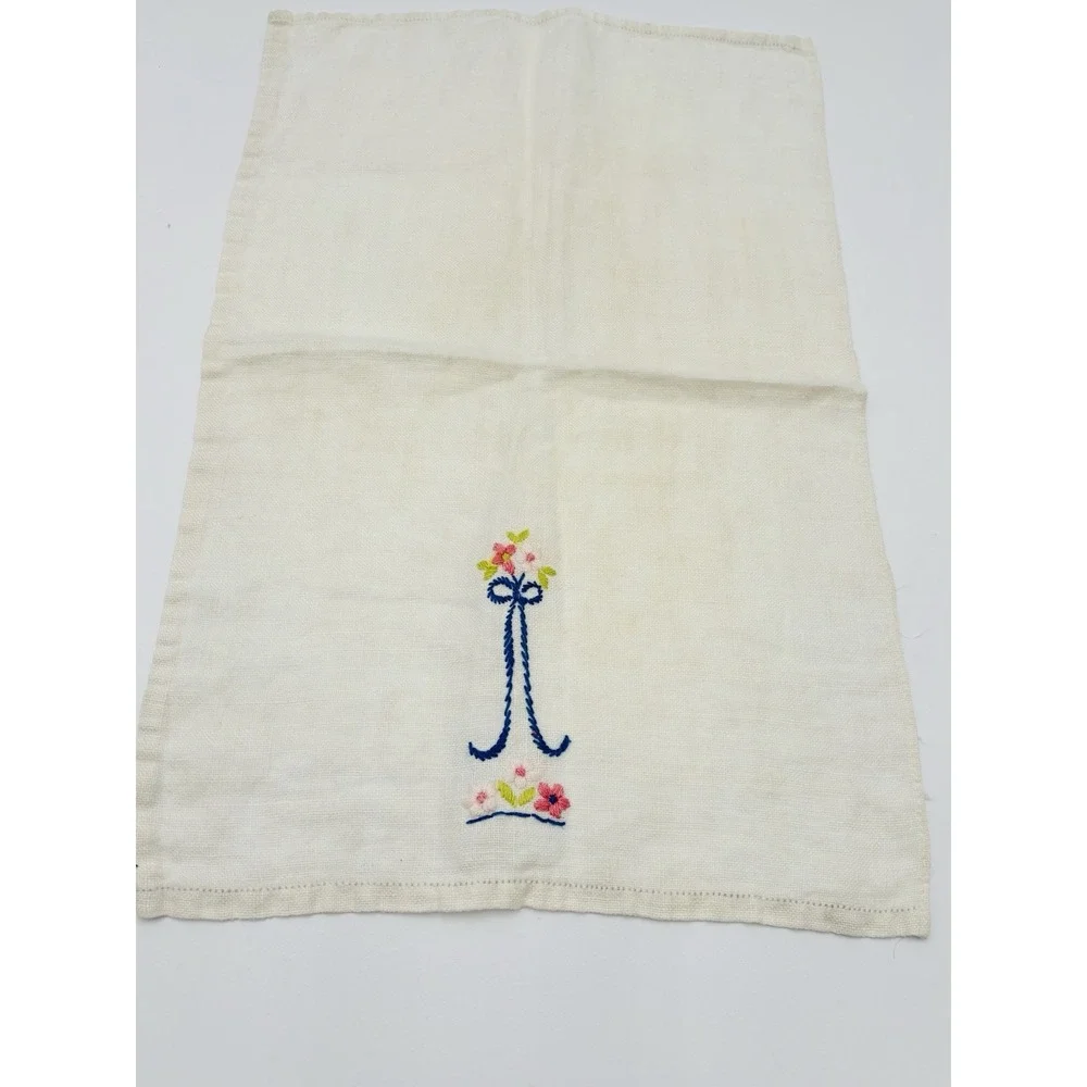 Vintage Hand Embroidered Linen‎ Guest Towel Floral Cottagecore Farmhouse Vanity